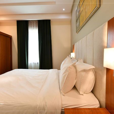 Roof Hotel Apartments リヤード エクステリア 写真